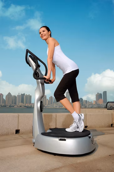 Trampoline d'extérieur Accueil Salle de sport intérieure Petit trampoline Équipement de fitness Trampoline rond avec échelle et filet